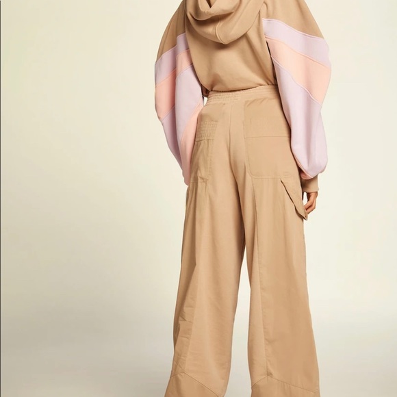 MVP WARDROBE
COTTON CANDY SWEATSHIRT/PANTS set - Picture 2 of 12